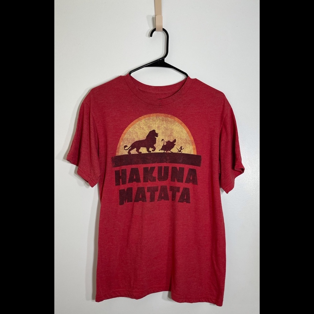 ❤️🦁Lion King Hakuna Matata graphic t shirt🖤